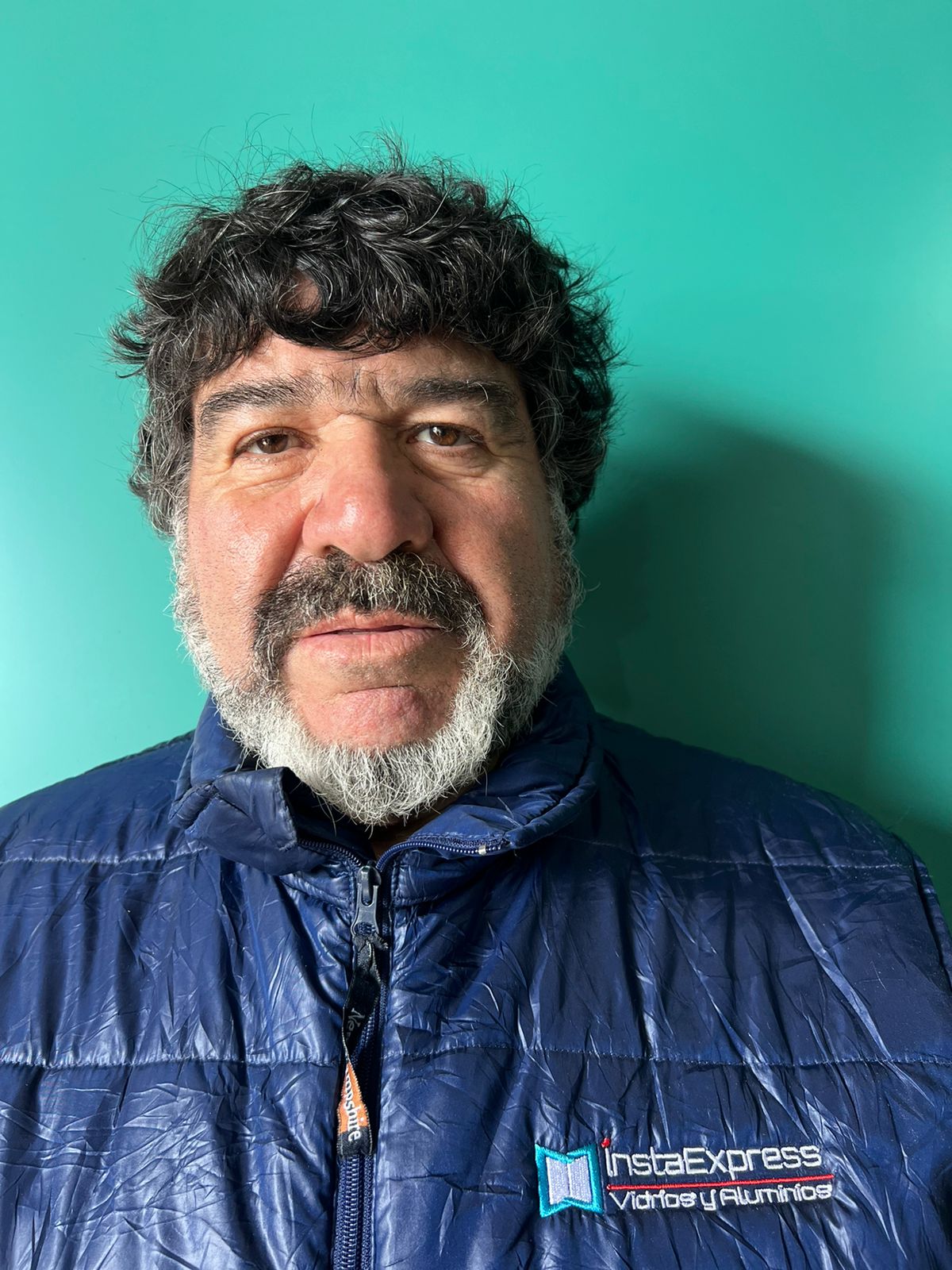 Nelson Garcia, Ayudante Instalador